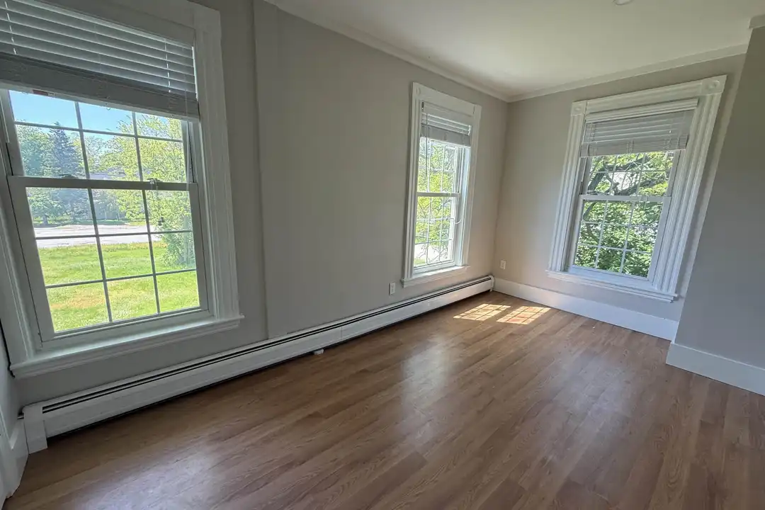 52 Lincoln St #C - View 4