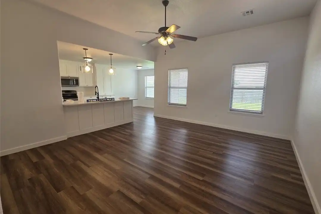 311 Violet St - View 2