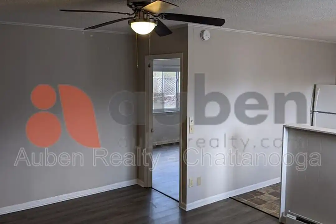 566 Julian Rd - View 2