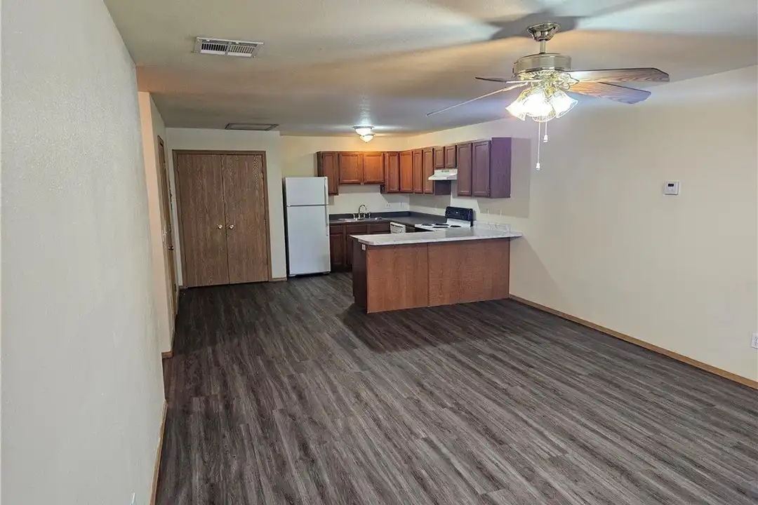 616 Sadie Ln - View 5