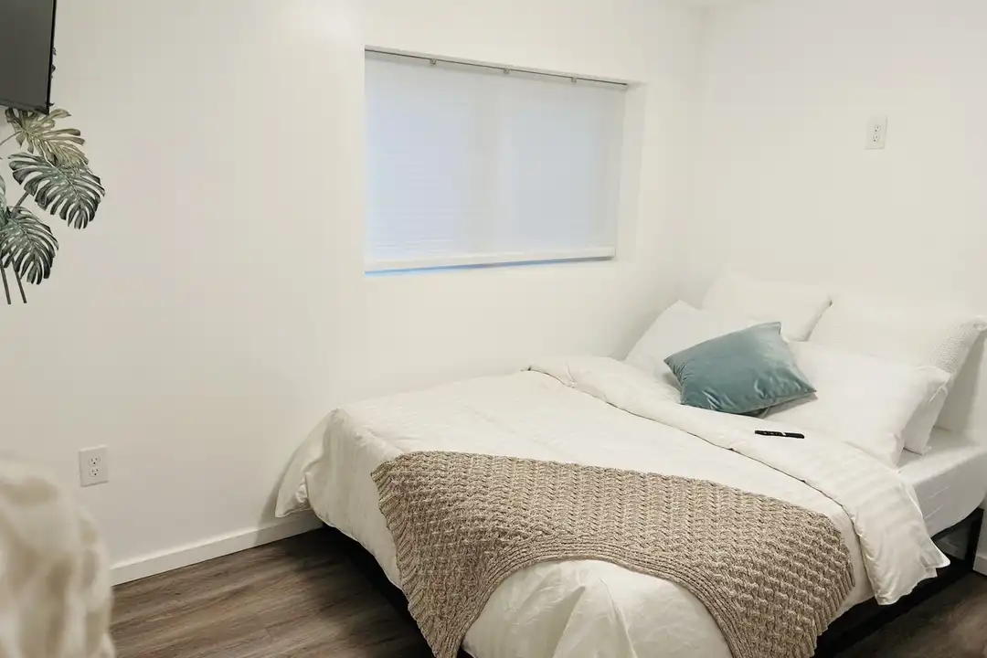 Apartment in Seattle - View 3