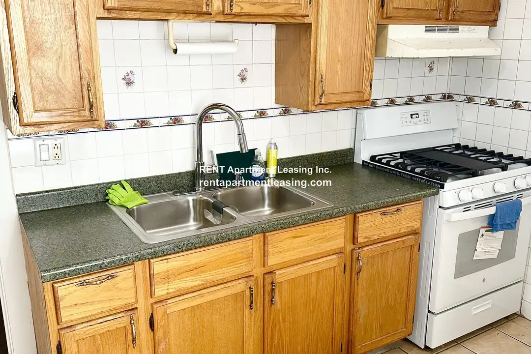 6544 N Talman Ave unit 2 - View 3