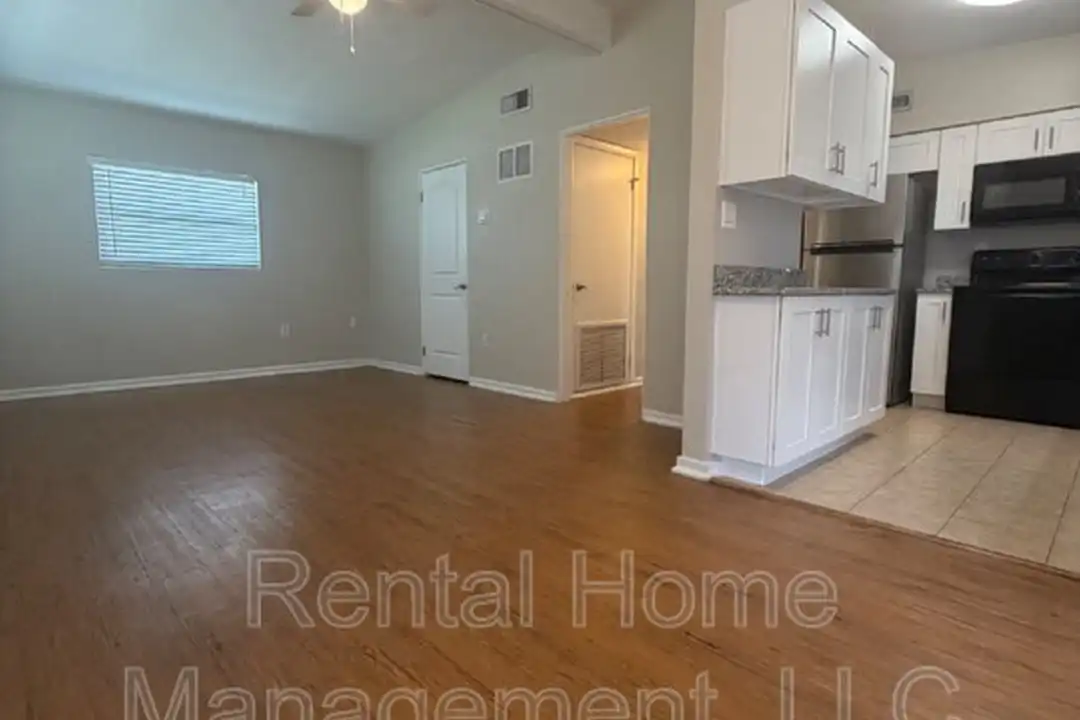 503 Shannon Rd – pohled 4