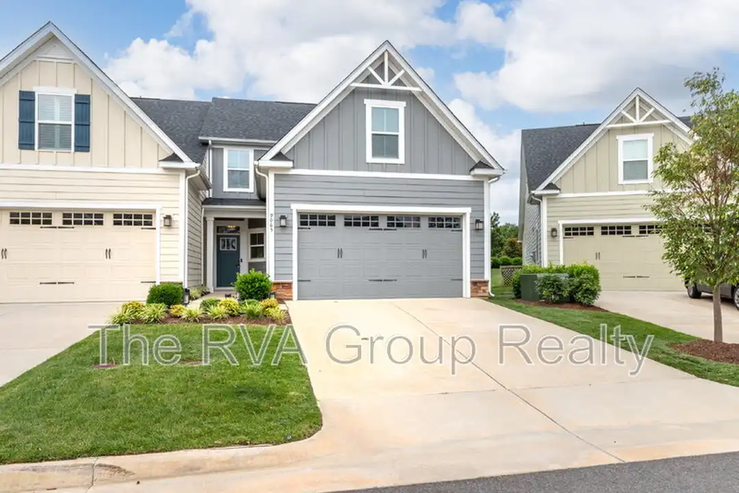 9065 Spring Green Loop - View 2
