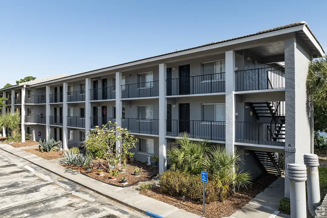 Lakes at Largo Apartments - View 6