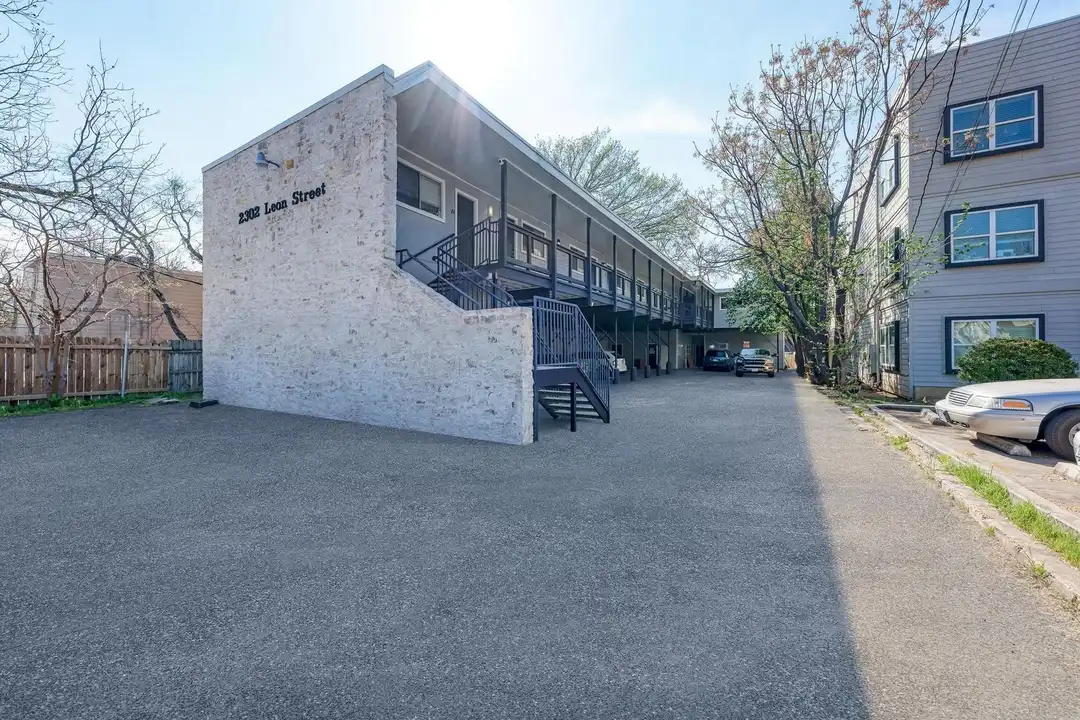 2302 Leon St unit # 1 - View 2