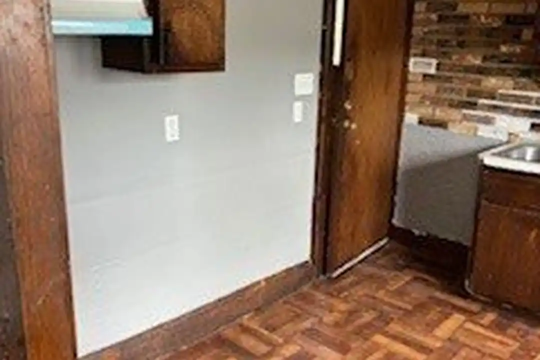 12029 Griffing Ave #2 – pohled 4