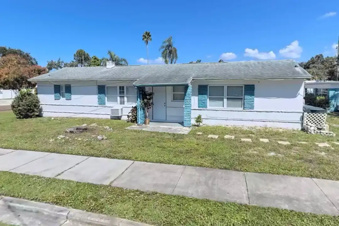 1701 Pasadena Dr – photo 1 of 6