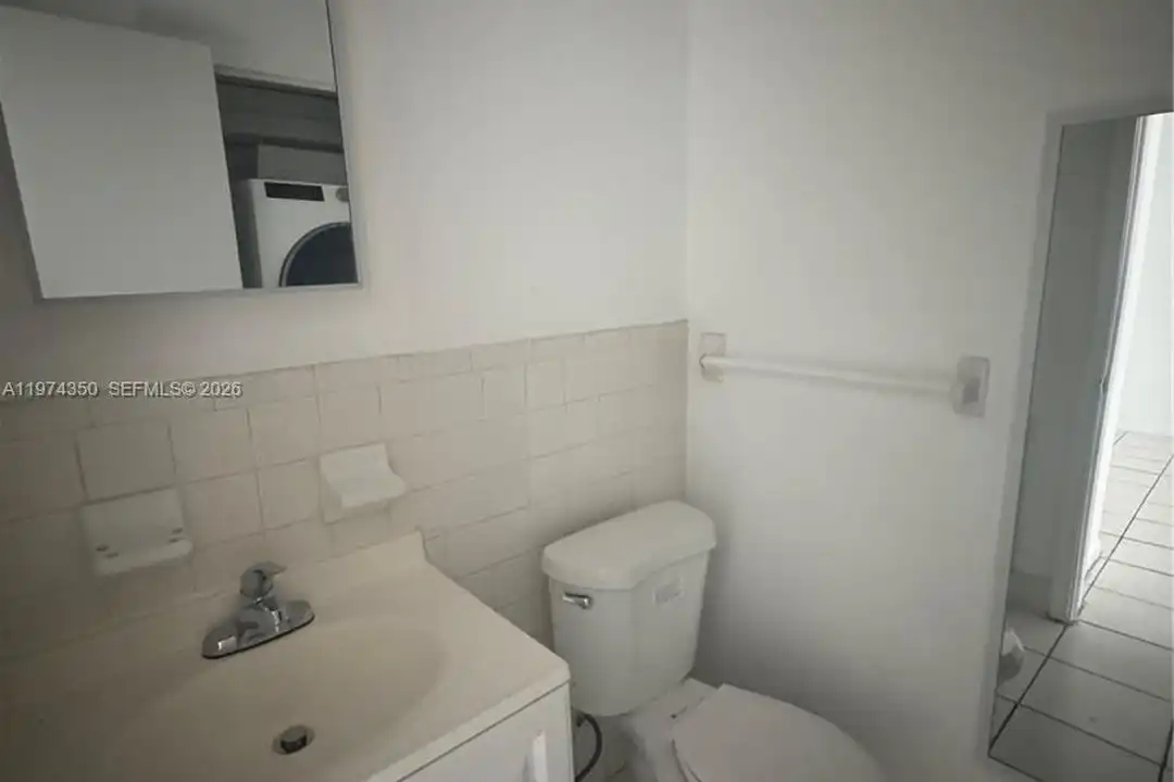2606 NW 52nd Ave #D15 - View 4