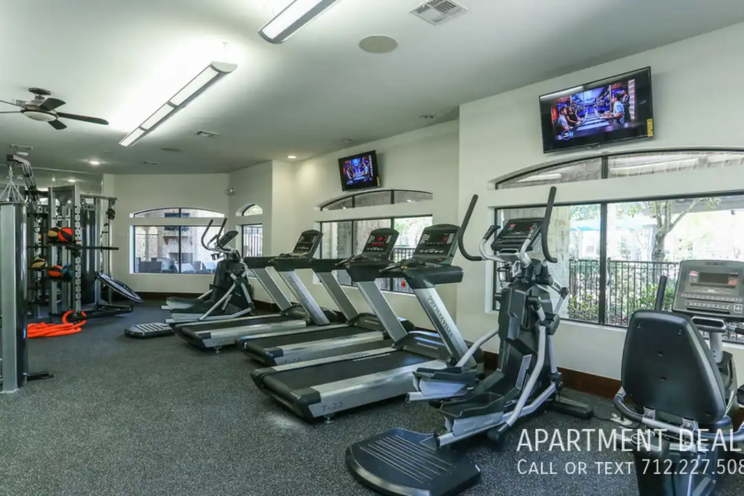 19008 Mission Park Dr - View 6