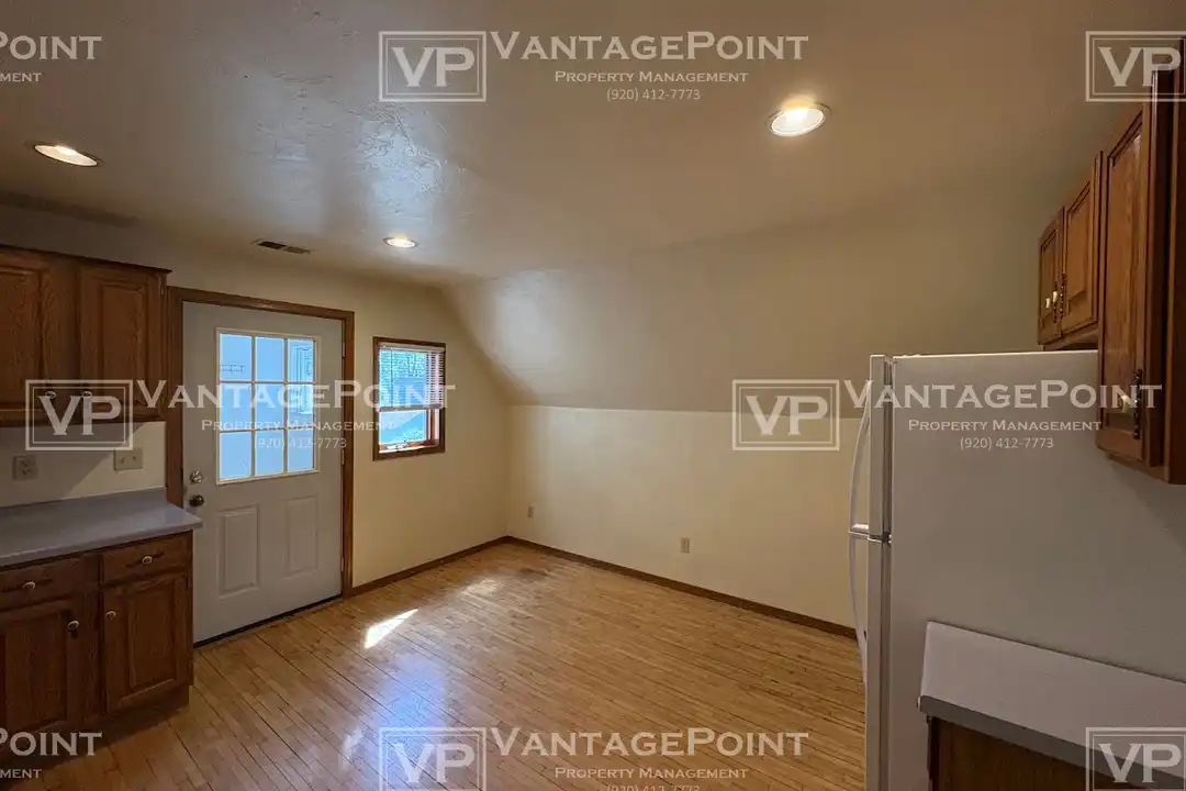 114 N Ontario St - View 6