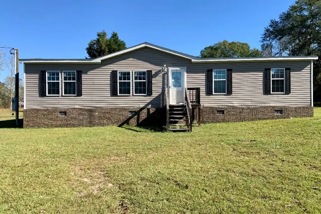 1623 Clifford Meeks Rd – photo 1 of 20