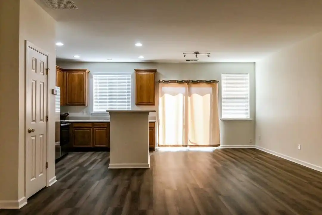 508 Rendezvous Rd - View 2