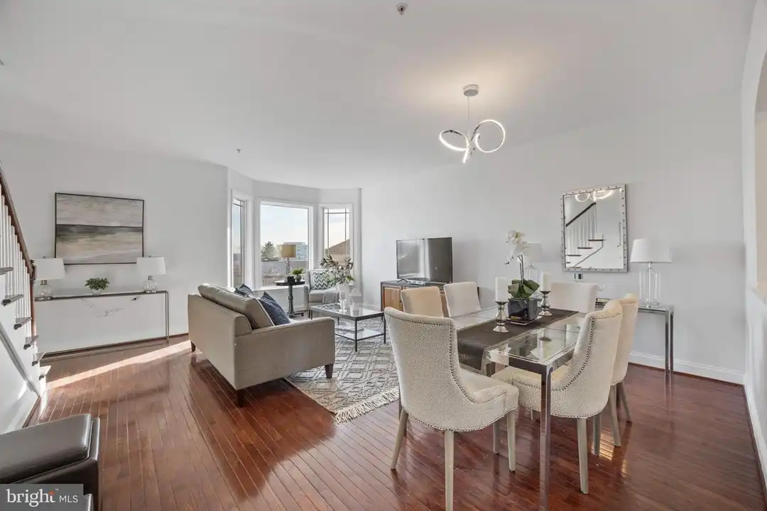 133 Merion Ave - View 5