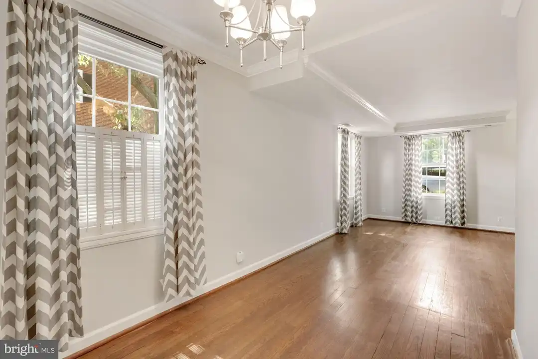 Apartment in Arlington - View 5