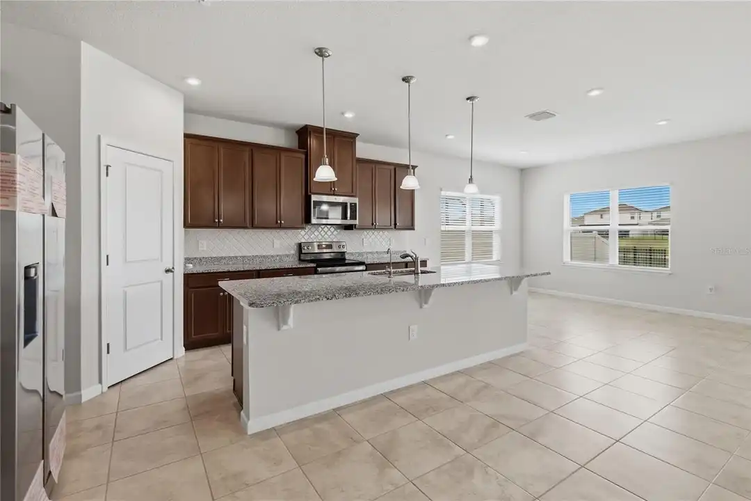 5581 Vigo Lp - View 6