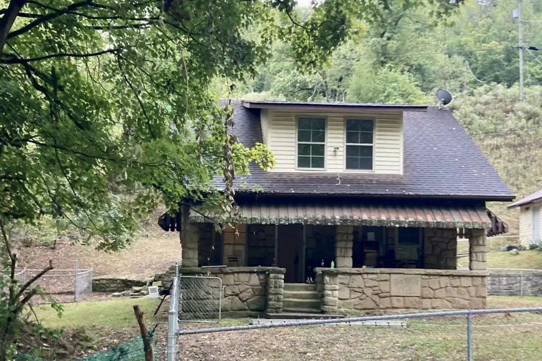 229 Overby Rd - View 3