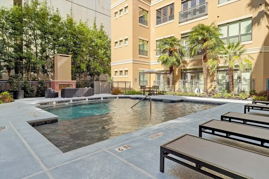 1901 Post Oak Blvd unit 4304 - View 6