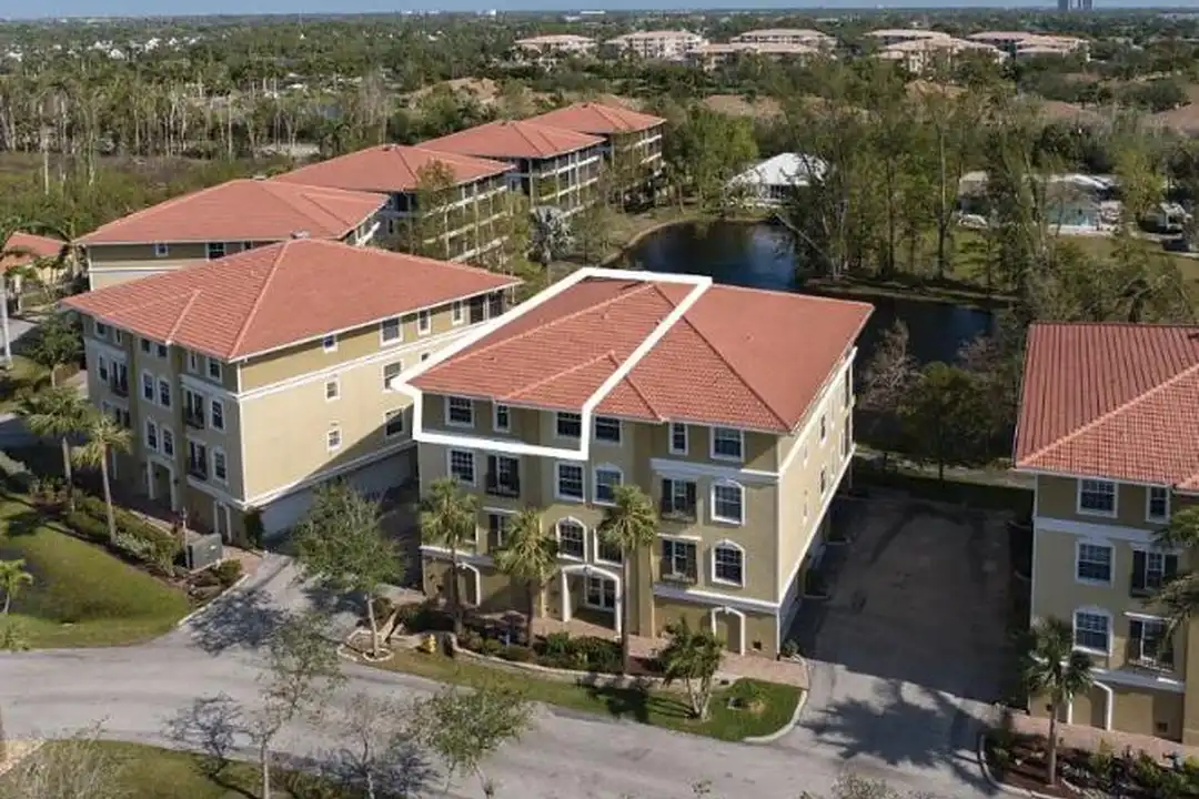 10081 Lake Cove Dr - View 5
