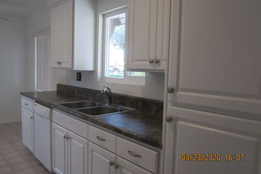8314 Camelia Dr - View 5