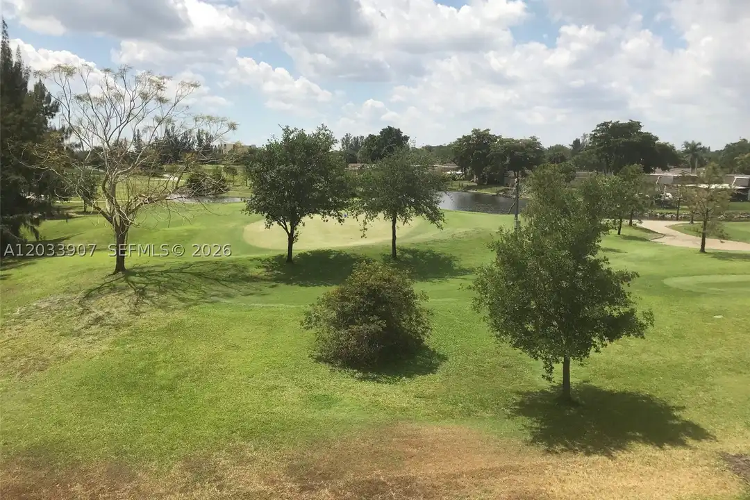 2495 SW 82nd Ave unit 304 - View 4