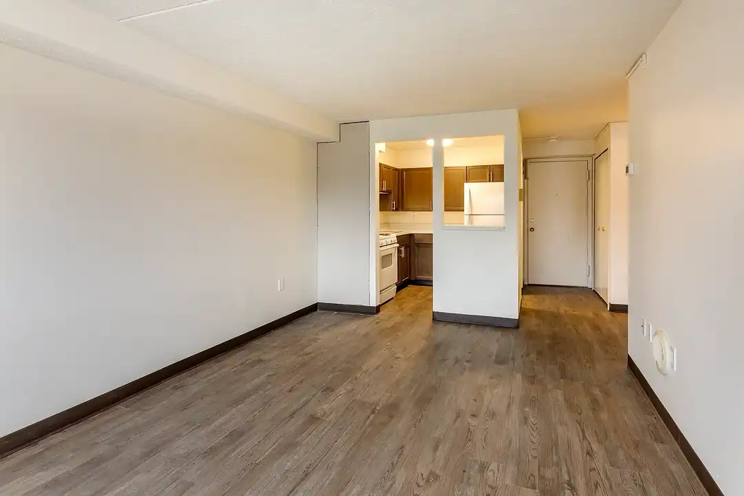 Owls Nest Apartments - View 3