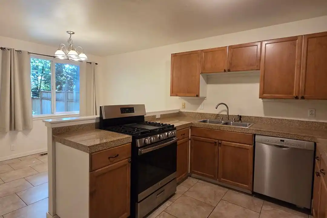 5118 Hunt St - View 5