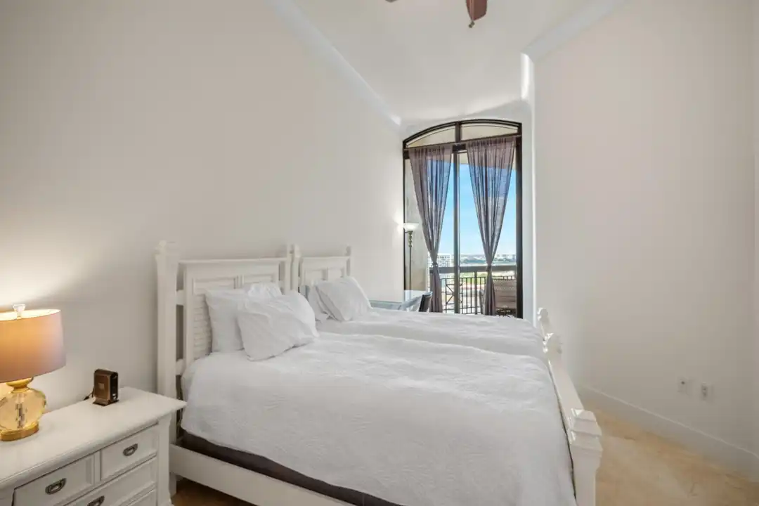 701 S Olive Ave #2117 - More
