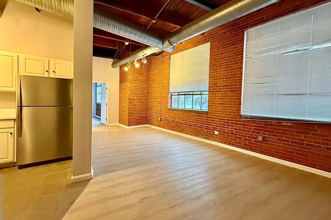 3307 Scranton Rd unit 205 – photo 1