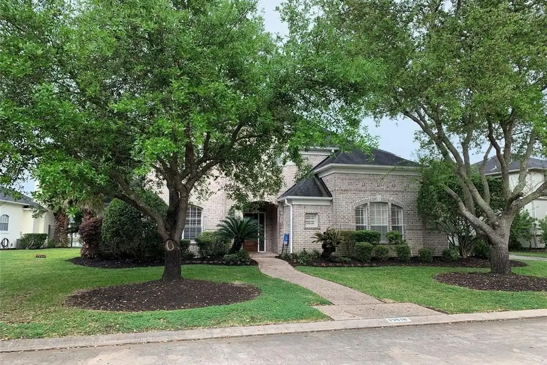 19818 Parkwater Cir - View 5