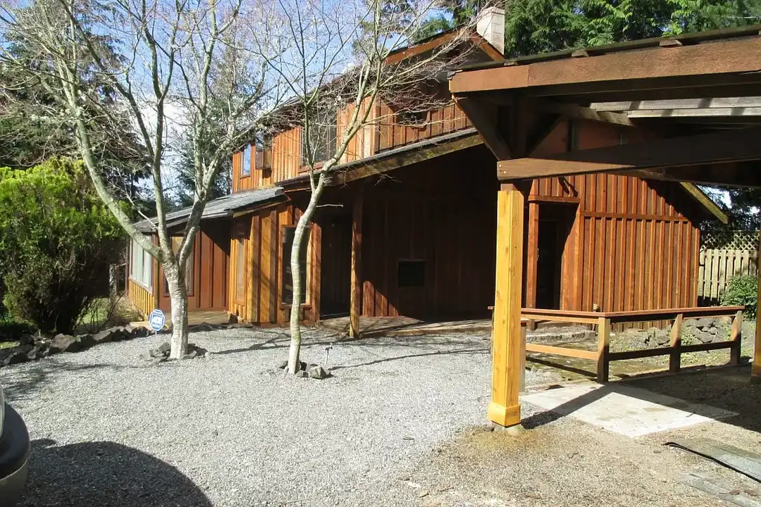 230 E Stavis Rd - View 3