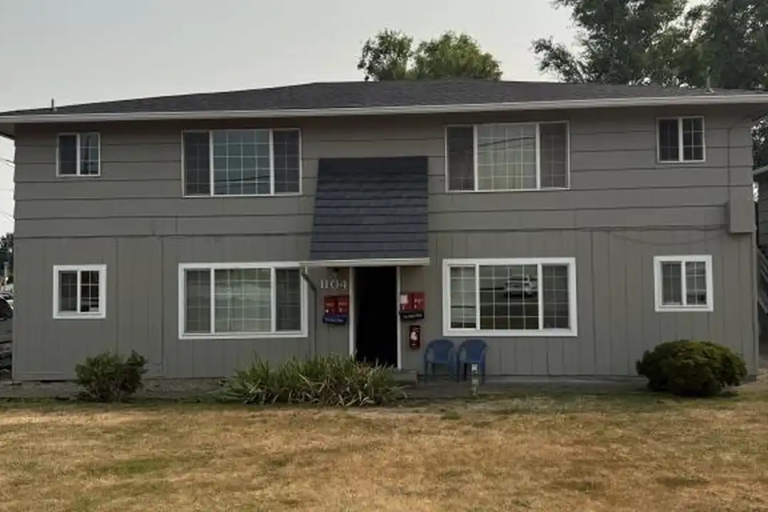 1104 Mill St unit 3 – photo 1 of 10