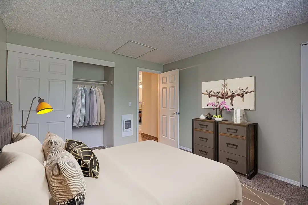 Allen Creek Apartments - Widok 2