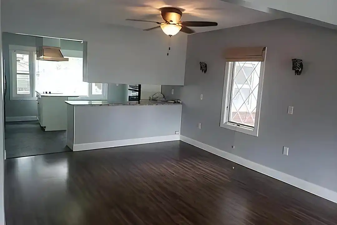 6847 Curran Rd - View 4