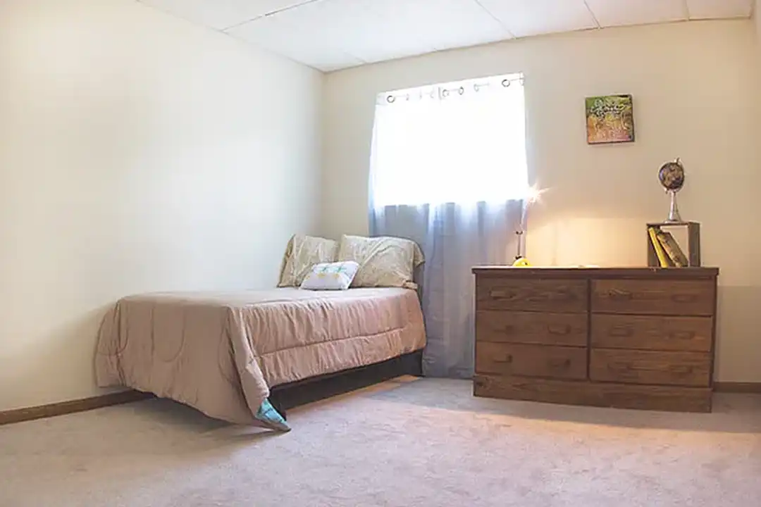 University Terrace Apartments – photo 1 of 10