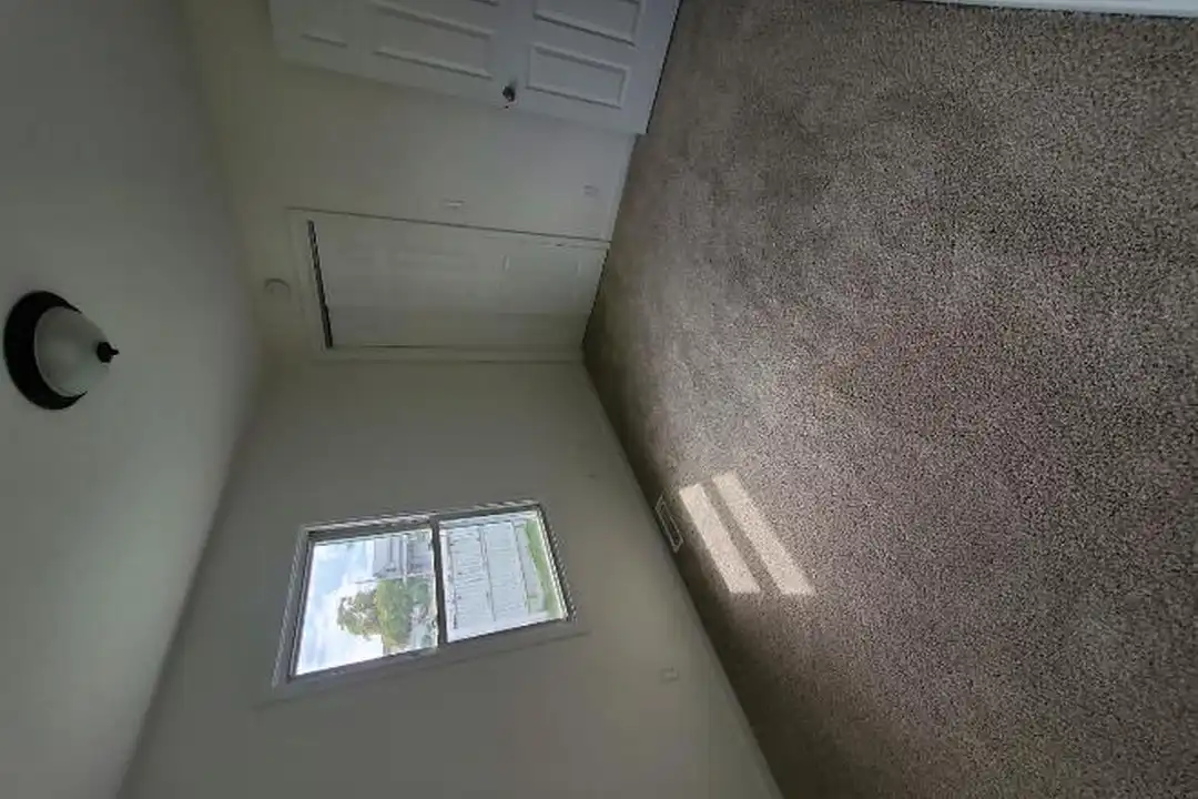 812 S West St - View 6