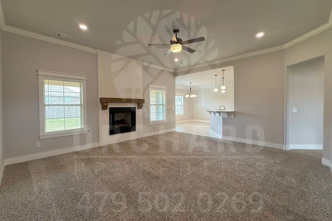 927 Fair Oaks St - View 4