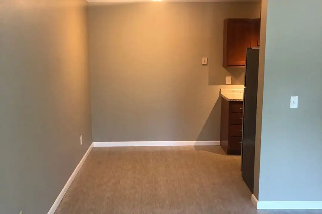 2631 Columbus Ave S unit #209 - View 4
