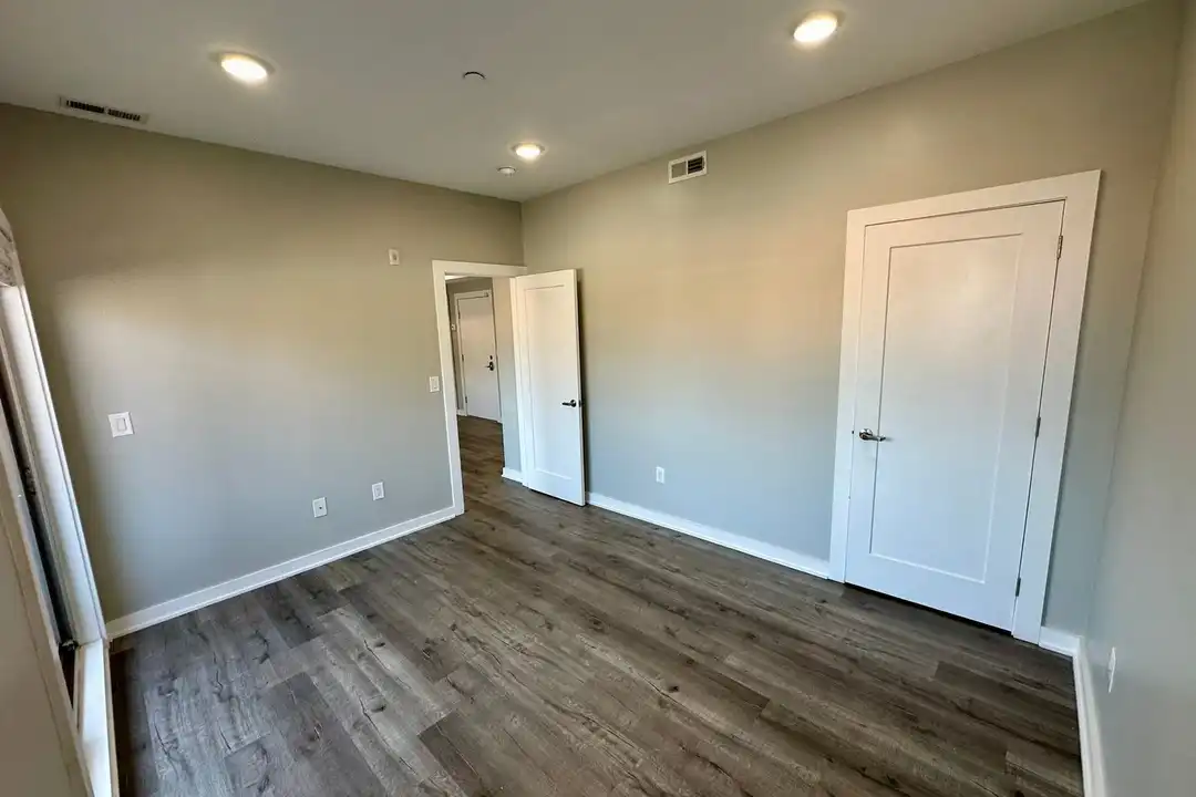 1654 Ridge Ave unit UNIT 3 – další