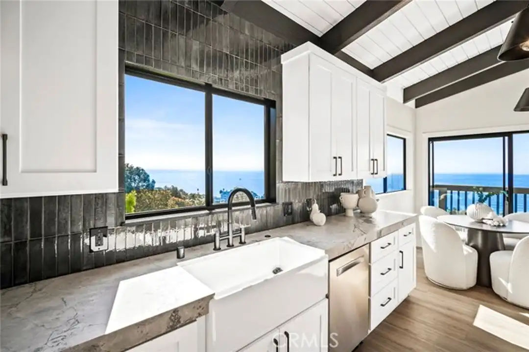 22332 Eagle Rock Way - View 4