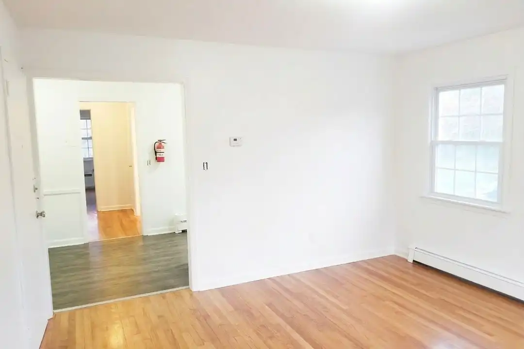17 Old Allamuchy Rd unit 1 Bedroom - View 3