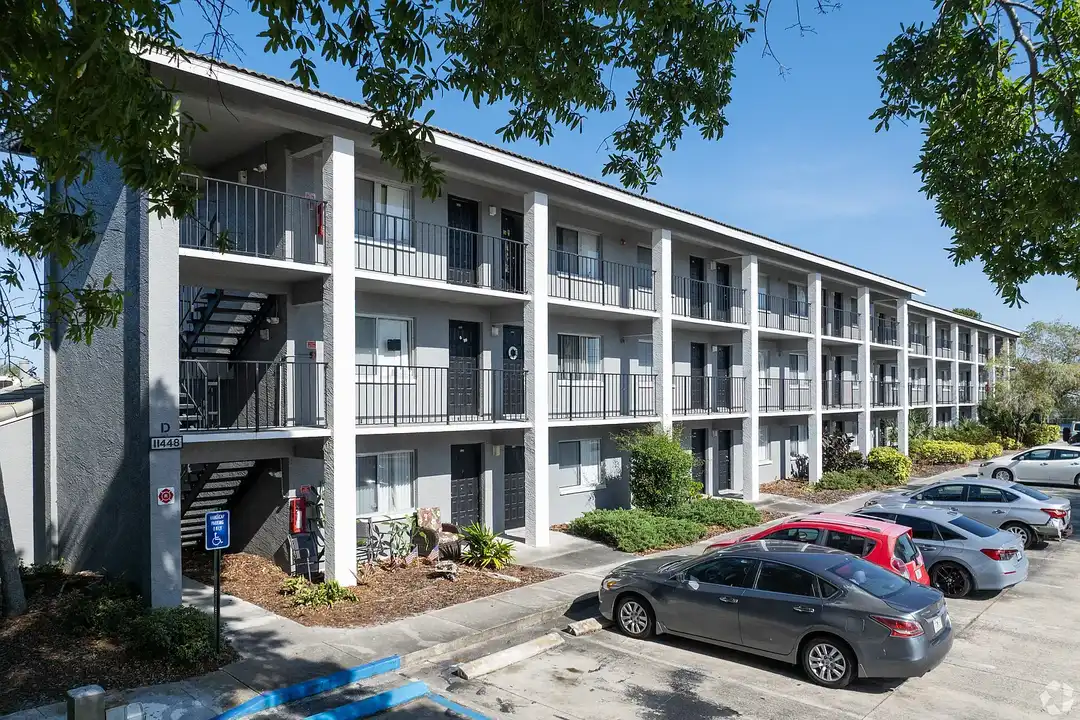 Lakes at Largo Apartments - View 5