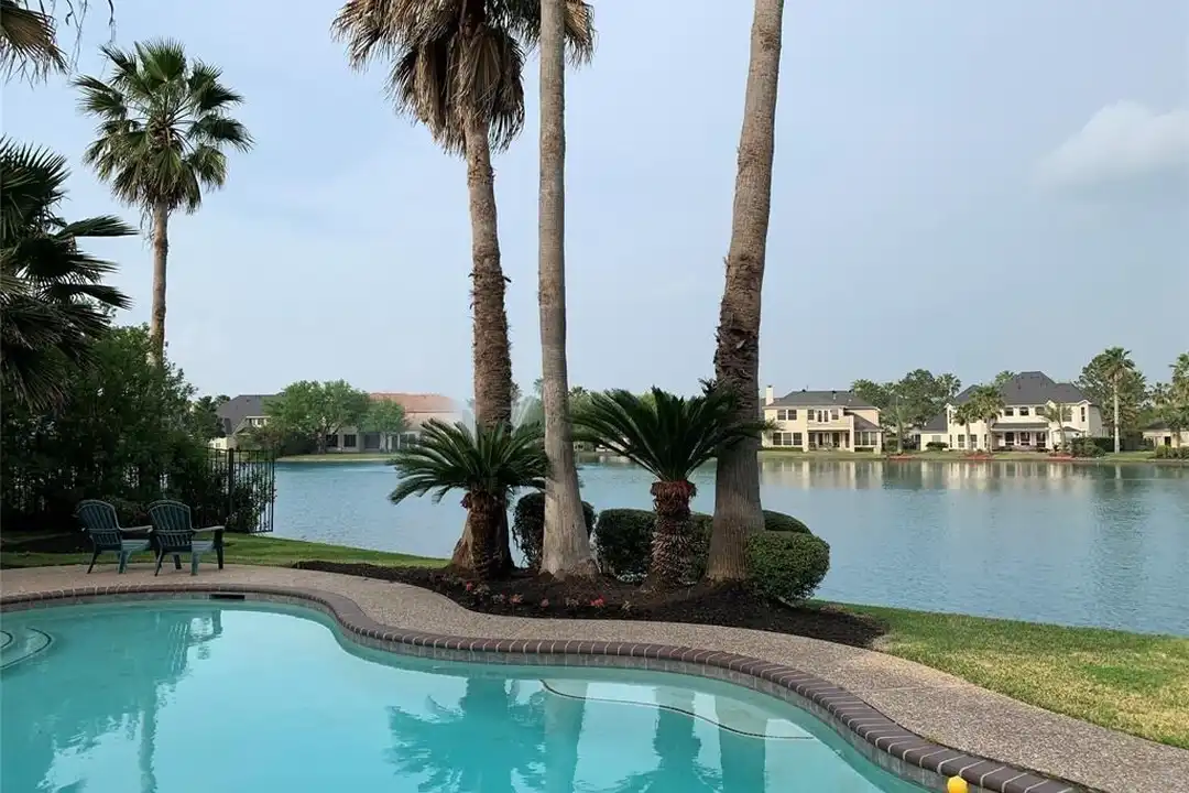 19818 Parkwater Cir - View 4