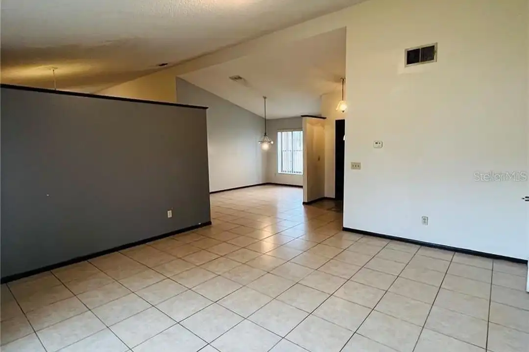 House in Orlando - View 3