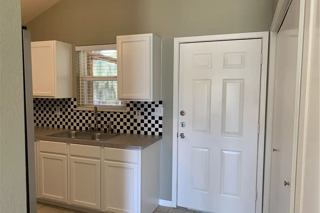 3415 Elija St - View 4