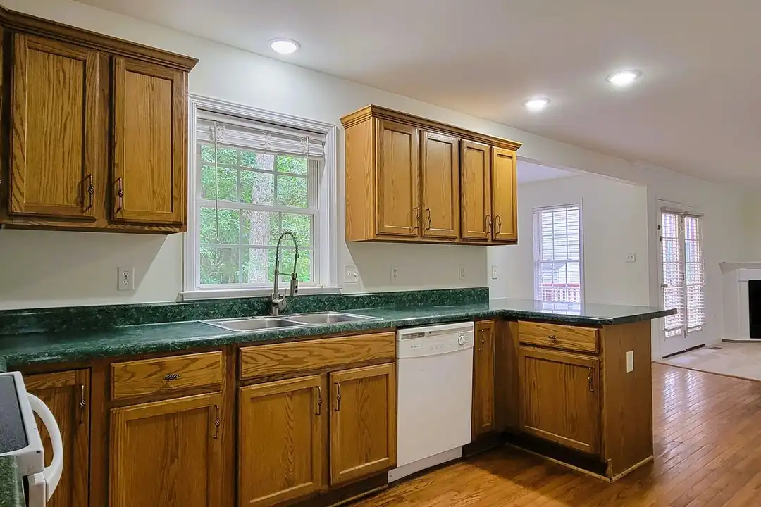12351 Grove Pl - More
