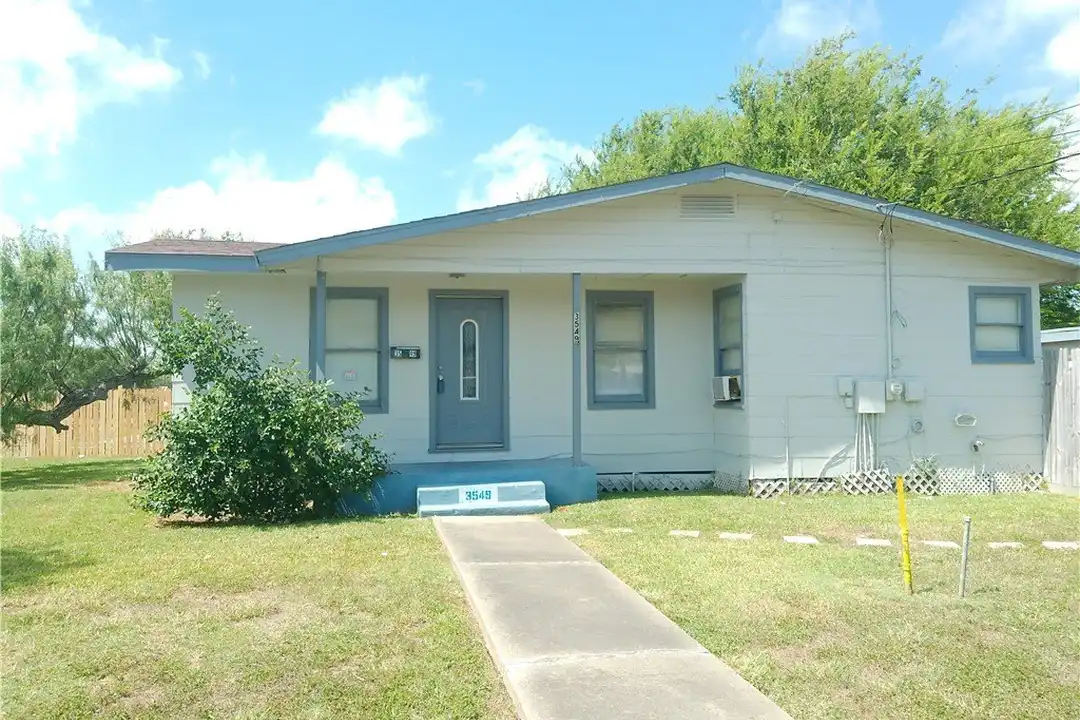 3549 Cypress St – photo 1