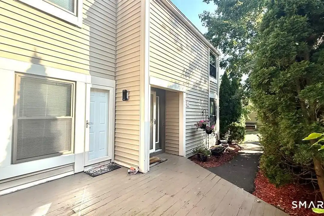 16 Clemens Ct unit 16 – photo 1 of 18