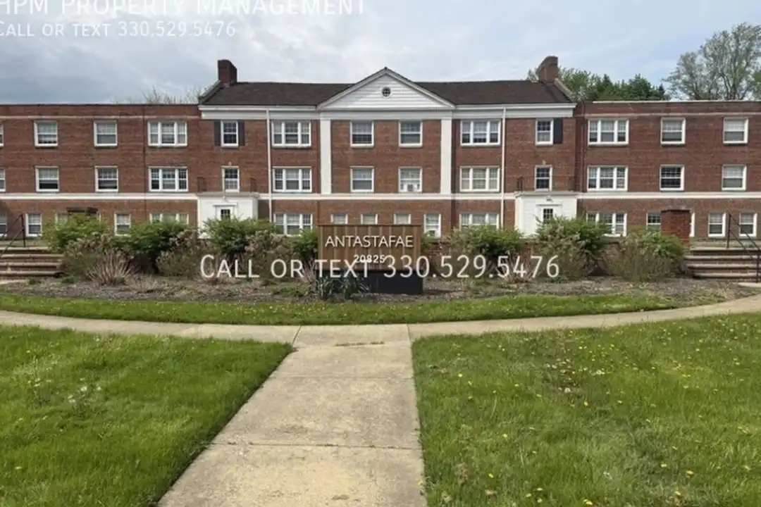 20855 Chagrin Blvd unit 55-1 – photo 1