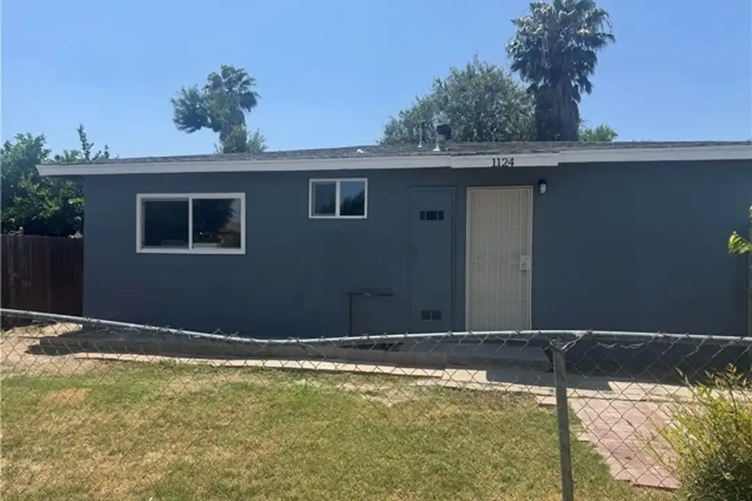 1124 Ramona Ave N – photo 1